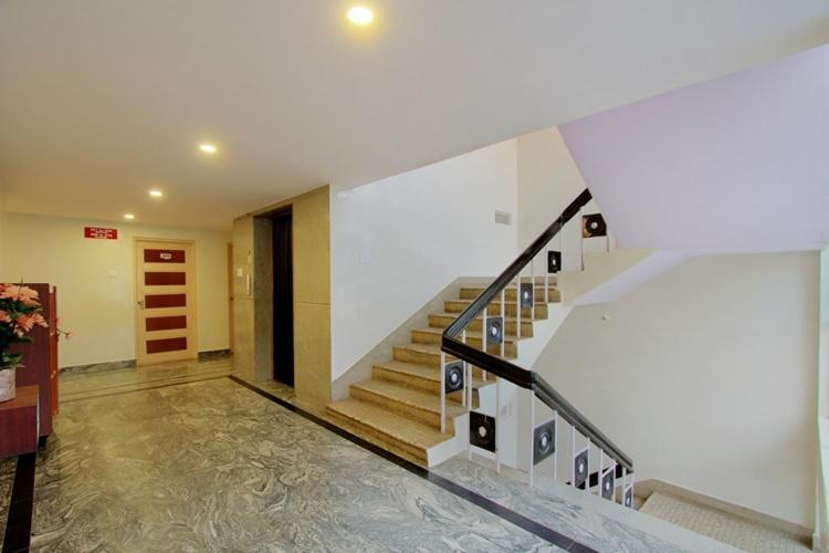 העיר בנגלור Hotel O Sai Vishram מראה חיצוני תמונה